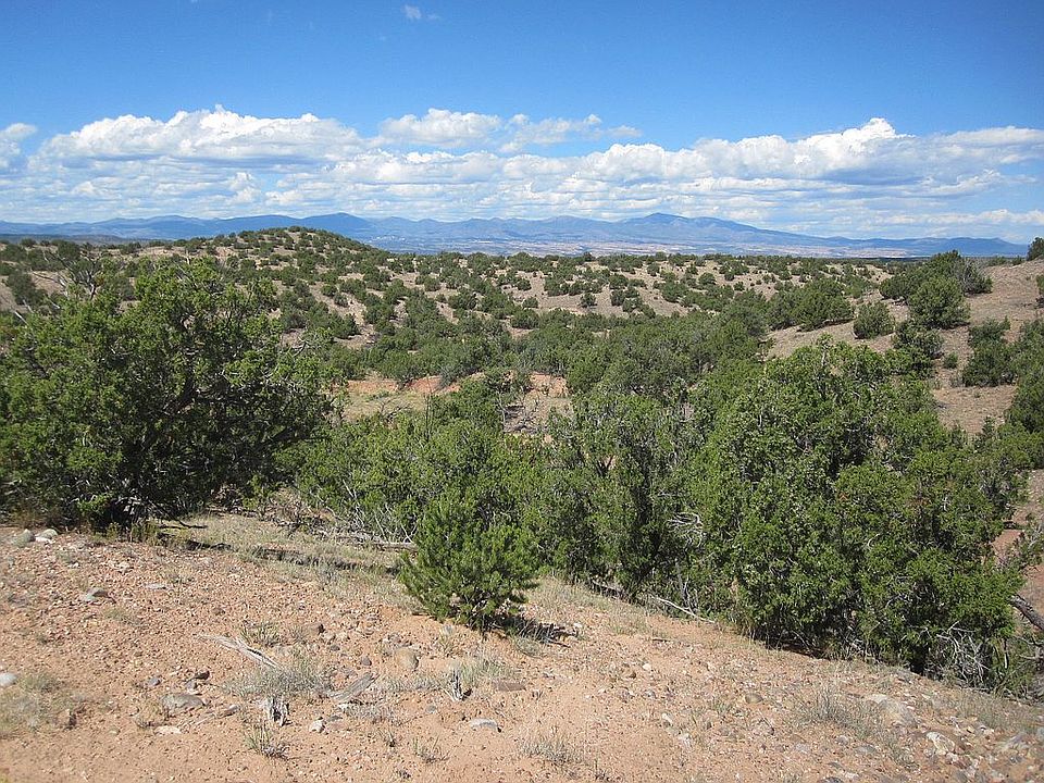 Jemez Mtns to the west