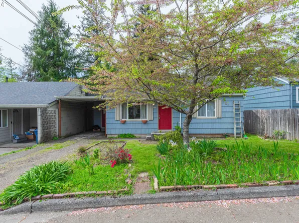 1655 N Juniper St, Coquille, OR 97423