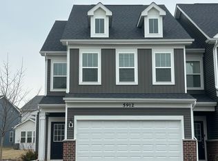 5912 Hawkweed Dr, Naperville, IL 60564