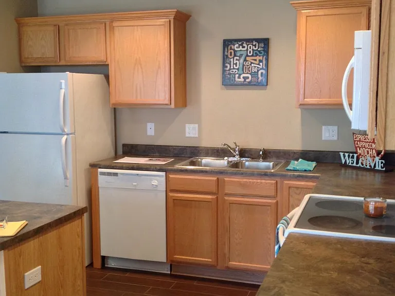 2150 NE 18th St #34 — Photo 1