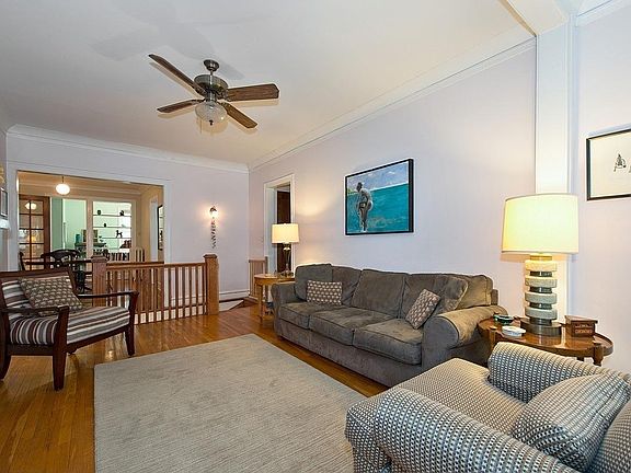 3rd image of 1308 W Waveland Ave #1