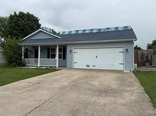 557 Huntleigh Ct, Farmington, MO 63640