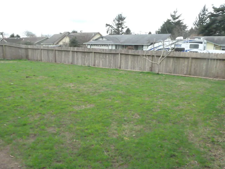 2330 Adkins Ct — Photo 3