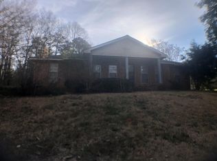 11 Colonial Dr, Newnan, GA 30263