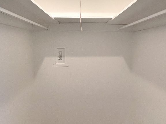 5th image of 950 W Kiest Blvd