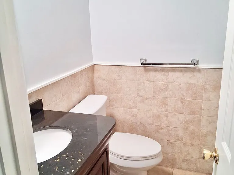 1701 Smith St. — Photo 5