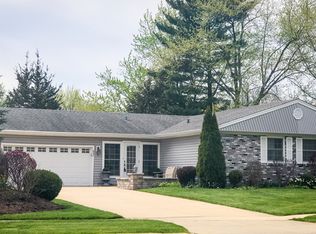 641 Silver Rock Ln, Buffalo Grove, IL