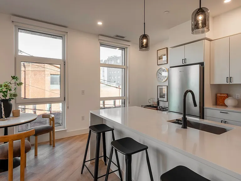 Verge Residences — Photo 38