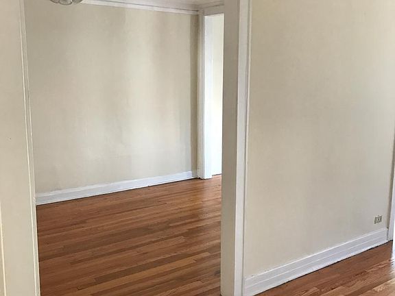 4th image of 324 Washington Blvd APT 3G