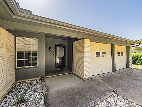 3rd image of 1227 Willowwood Dr