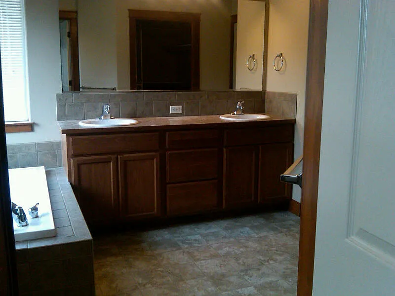 4 bed, 3.5 bath, 2628 sqft, $4,000 — Photo 4