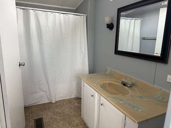 5th image of 392 W Skyline Dr #255