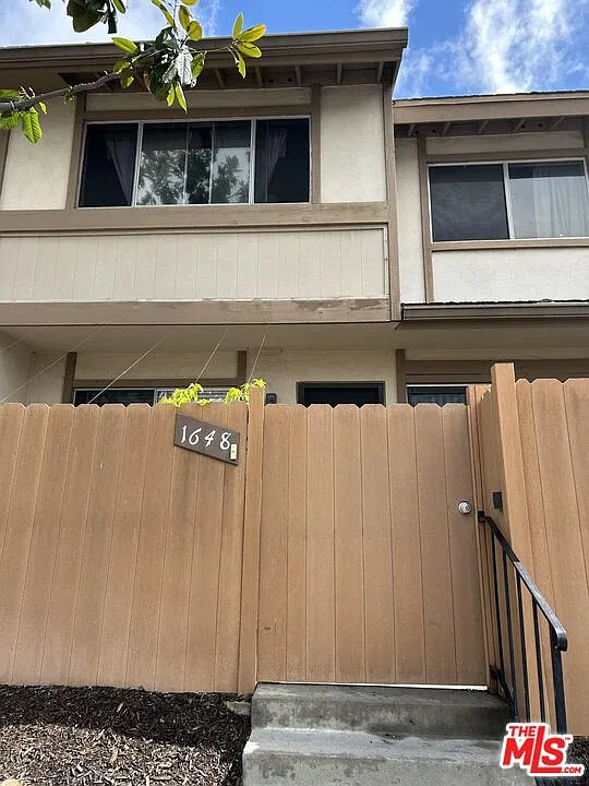 3 bed, 2.0 bath, 1302 sqft, $3,500 — Photo 1