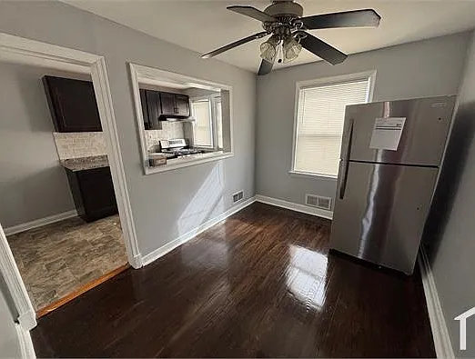 2 bed, $1,900 — Photo 4