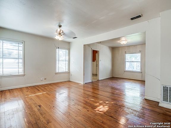 5th image of 311 Bexar Dr