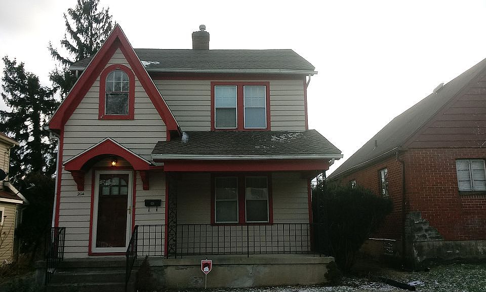 1st image of 204 E Beechwood Ave