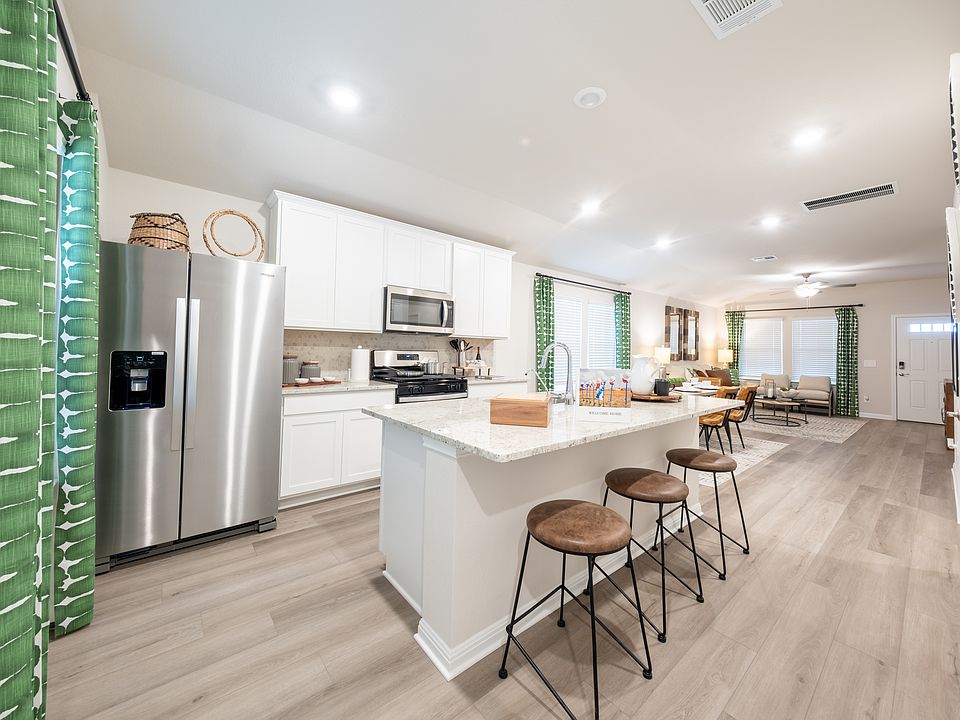 The Braman 810 Floorplan