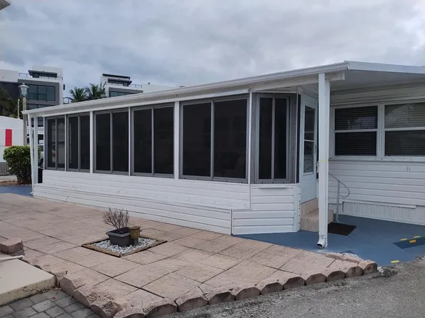 7 Cedar Drive #Cd7, Briny Breezes, FL 33435