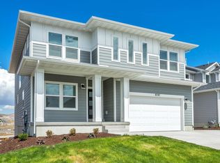 9297 N Tampa Dr, Eagle Mountain, UT 84005