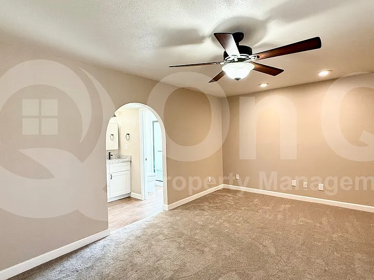 2736 S Cottonwood — Photo 9