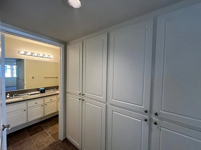 301 E Verdugo Ave #208 — Photo 10