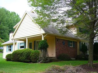52 Bronson Rd, Sweet Valley, PA 18656