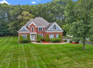 15 Aldo Dr, Woodbridge, CT 06525