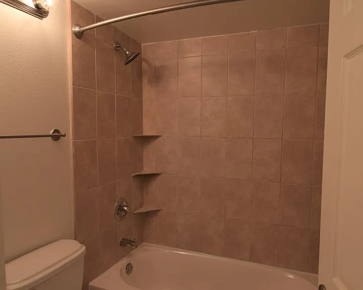 11035 Otsego St — Photo 12