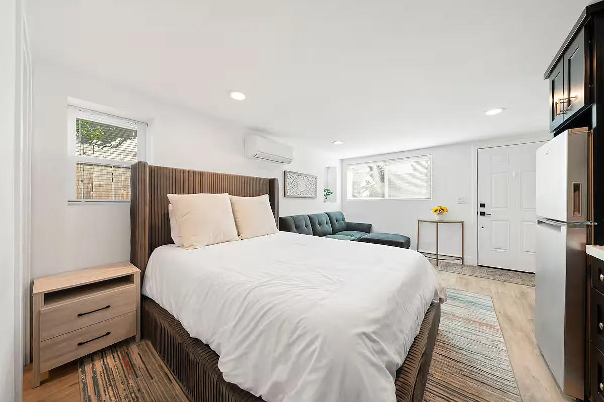 1 bed, $2,190 — Photo 3