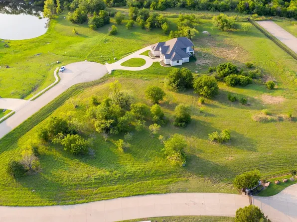 3108 Sanctuary Dr, Cedar Hill, TX 75104