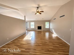 3132 Louis Dr, Troy, MI 48083