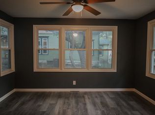 909 S Main St, Clinton, MO 64735