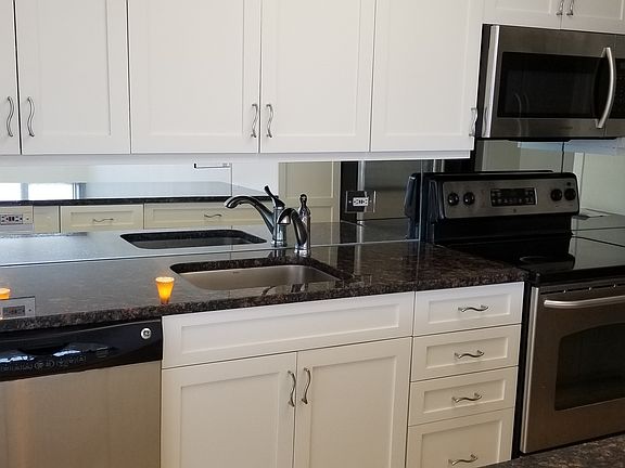 4th image of 4250 N Marine Dr APT 1515