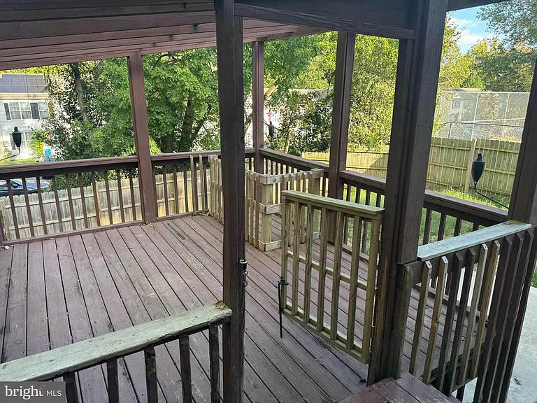 100 Cypress Dr — Photo 15