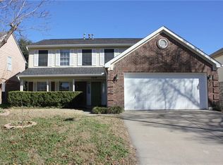 2858 Perrine Pl, Grand Prairie, TX 75052