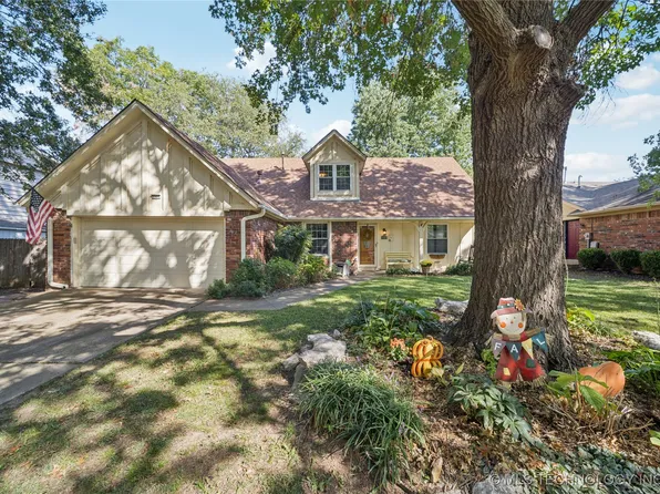 7327 E 75th St, Tulsa, OK 74133