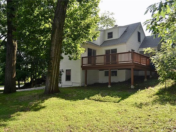 2nd image of 95 Birch Dr