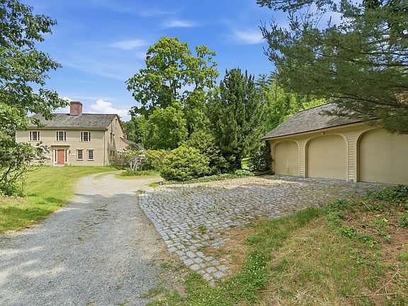 2nd image of 20 Powder Mill Rd