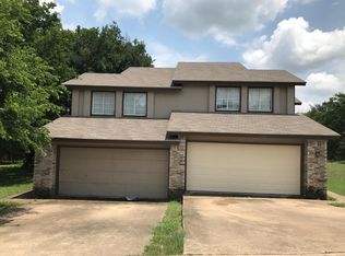 109/111 Crest Dr, San Marcos, TX 78666
