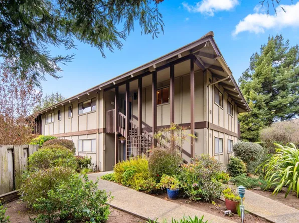 9500 Center St APT 51, Carmel, CA 93923