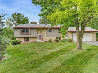 3755 Kettle View Dr, Slinger, WI 53086