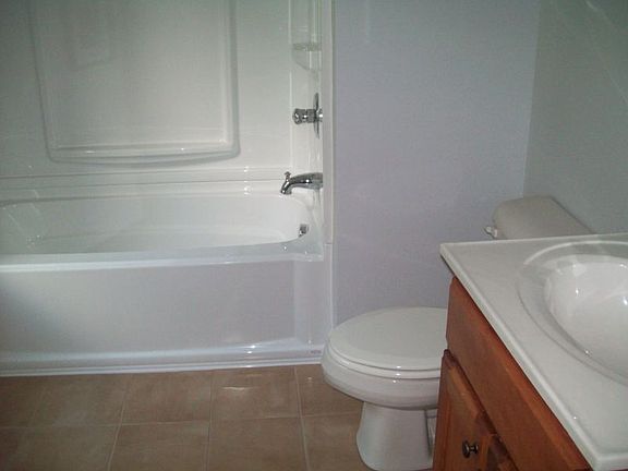 4th image of 241 Campsie Pl