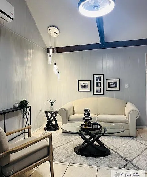228 Country Club Rd #1 — Photo 1