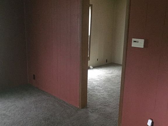 5th image of 112 S Main St