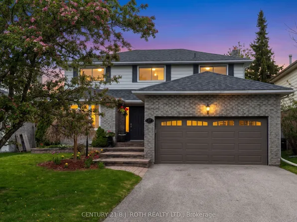 37 Laurentian Ln, Orillia, ON L3V 7N8