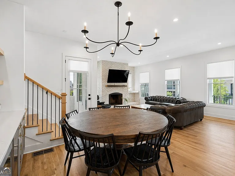 1150 Blair Ln — Photo 20