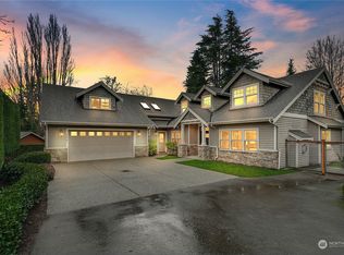 1541 10th Pl N, Edmonds, WA 98020