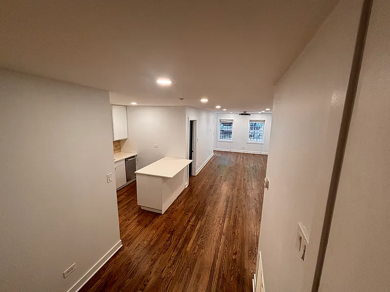 1907 W Race Ave #G — Photo 5