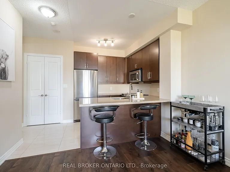 133 Wynford Dr #1208 — Photo 10
