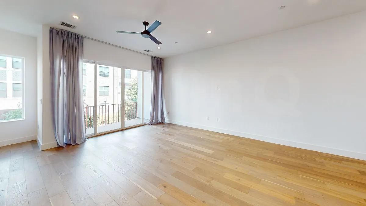 3 bed, 2.5 bath, 2146 sqft, $3,600 — Photo 4